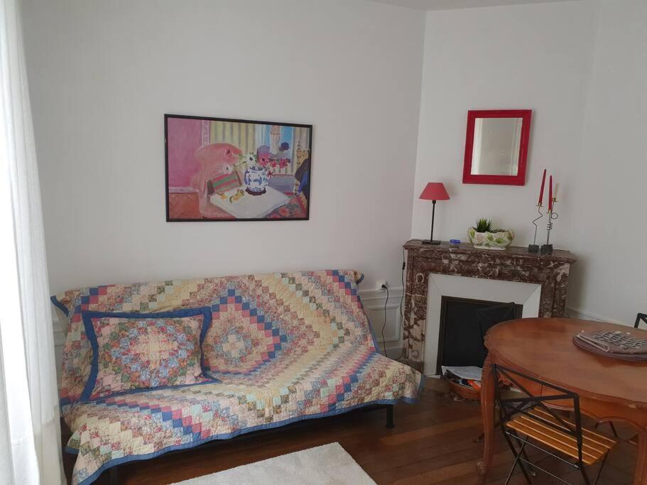 Grand Appartement Proche Cathedrale 4 Pers Reims Exterior photo
