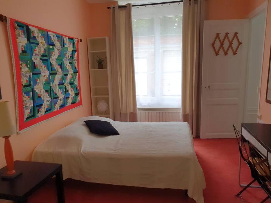 Grand Appartement Proche Cathedrale 4 Pers Reims Exterior photo